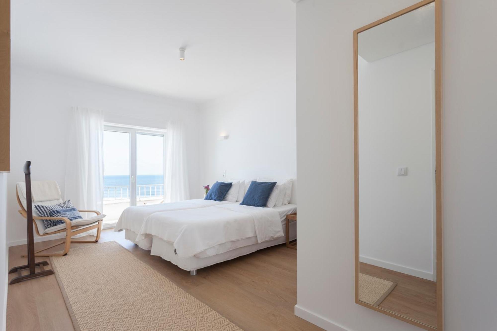 Blue Buddha Beach Rooms & Suites Ericeira Esterno foto